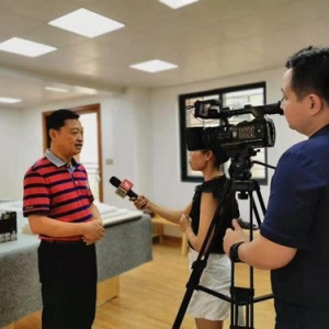 “中國畫”畫鐵觀音， 一級書畫家徐巖蒞臨鳳巖鴻